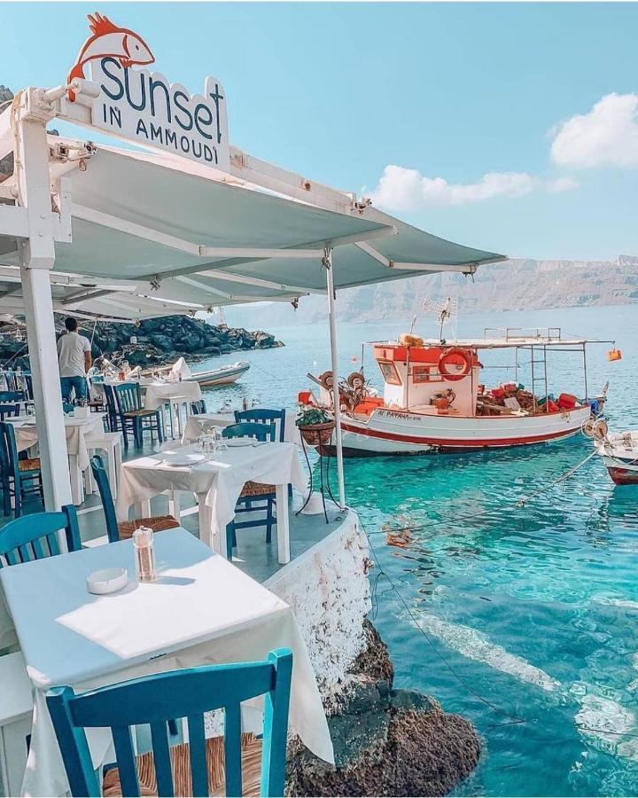 Santorini Pleasure Studios Фіра Екстер'єр фото